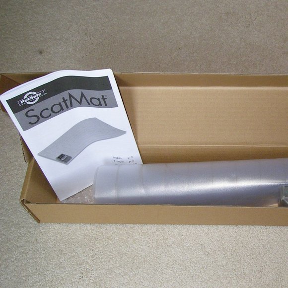 Scat Mat - indoor pet training mat - New in Box - Picture 5 of 6